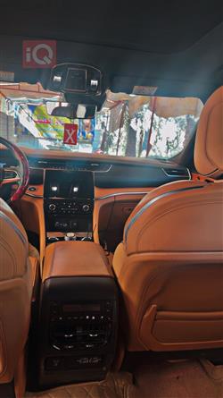 جیپ L گراند شیرۆکی